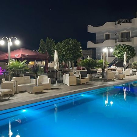 Union Villa Shkodër Buitenkant foto