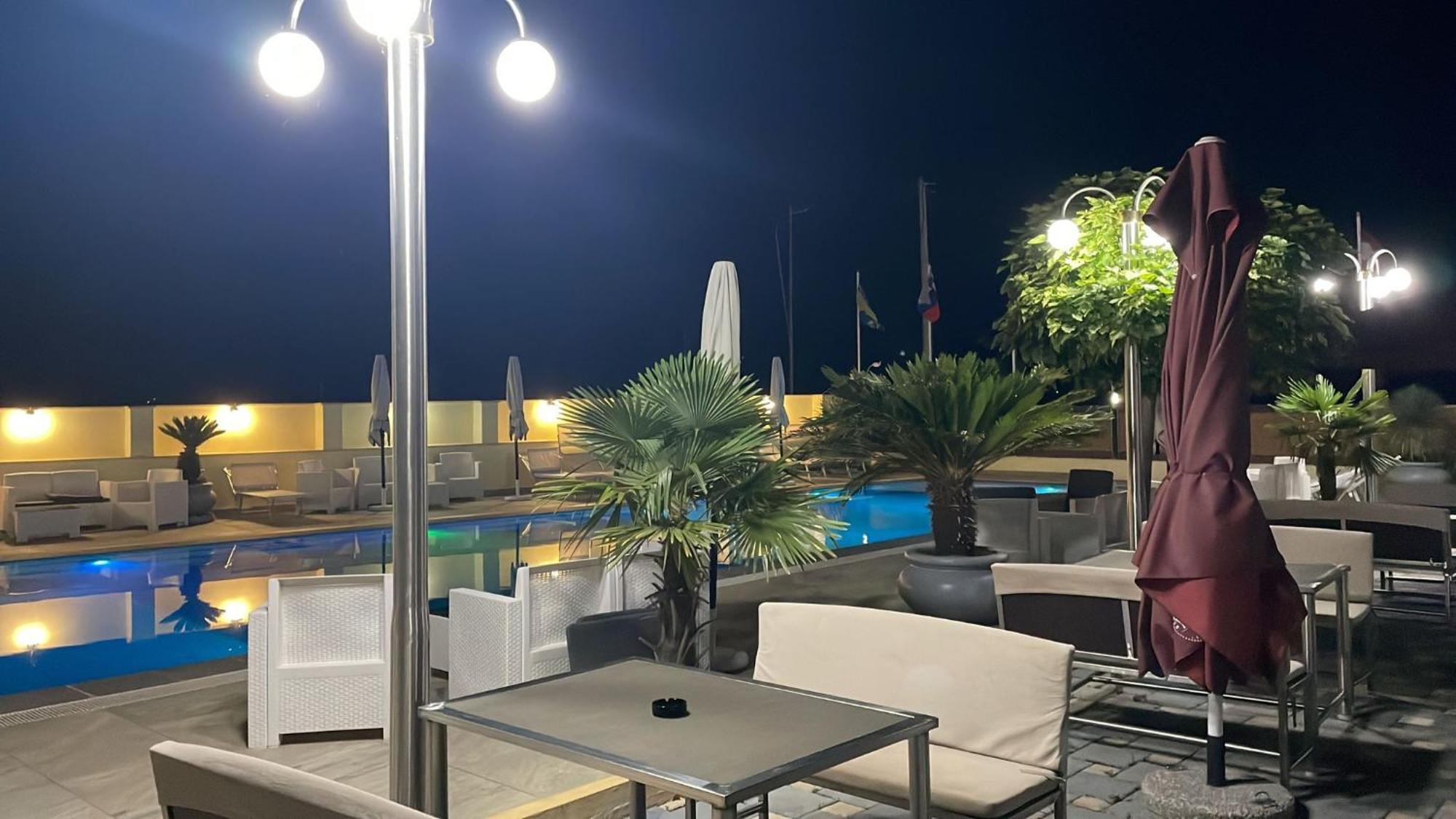 Union Villa Shkodër Buitenkant foto